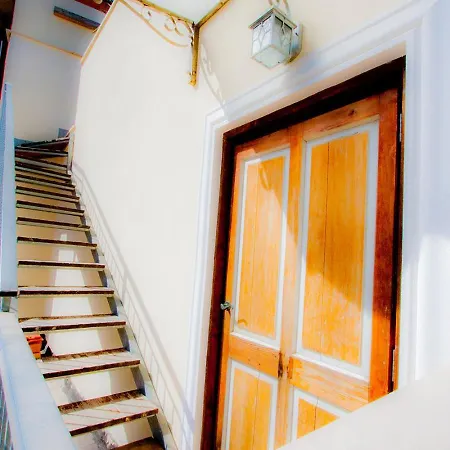 Old Style By The Sea With Heated Pool, Ladispoli, Rome Apartment