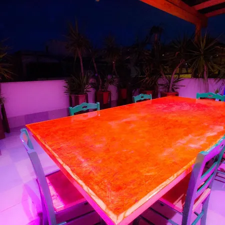 Apartment Old Style By The Sea With Heated Pool, Ladispoli, Rome *