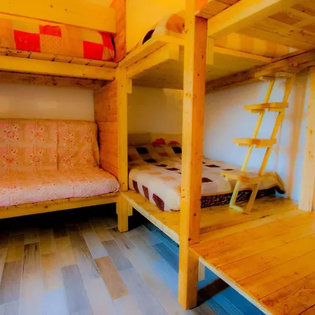 Old Style By The Sea, Roof Terrace With Heated Pool, Outdoor Kitchen, Ladispoli *