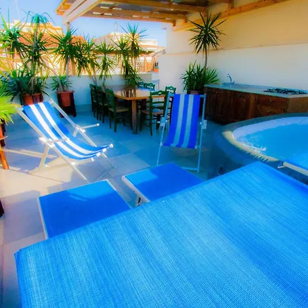 Old Style By The Sea With Heated Pool, Ladispoli, Rome Apartment *