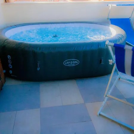 Old Style By The Sea With Heated Pool, Ladispoli, Rome *