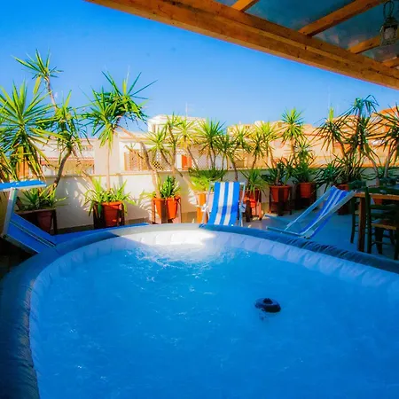 Old Style By The Sea With Heated Pool, Ladispoli, Rome * Ladispoli