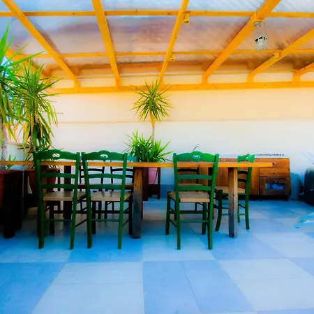 Old Style By The Sea With Heated Pool, Ladispoli, Rome Apartment