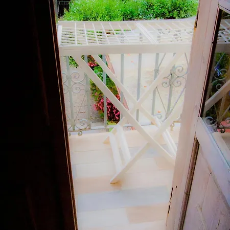 Old Style By The Sea, Roof Terrace With Heated Pool, Outdoor Kitchen, Ladispoli Ladispoli