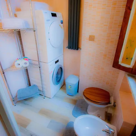 Old Style By The Sea, Roof Terrace With Heated Pool, Outdoor Kitchen, Ladispoli