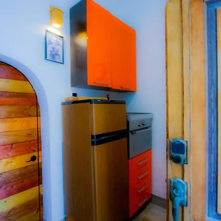 Apartment Old Style By The Sea With Heated Pool, Ladispoli, Rome Ladispoli
